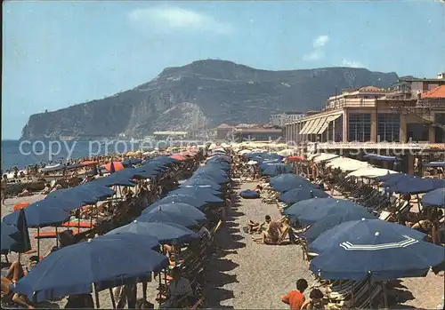 Finale Ligure Spiaggia Strand / Italien /Italien