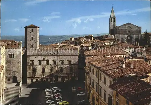 Todi Palazzo dei Priori secolo XIII Tempio di S. Fortunato sec XIV