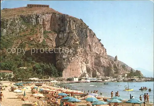 Terracina Spiaggetta e Monte Giove Strand Berg / Terracina /Latina