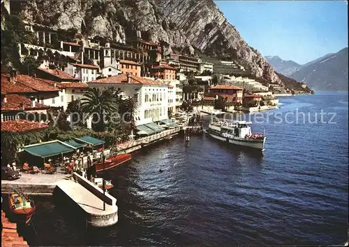 Limone sul Garda Haeuserpartie am Gardasee Bootsanleger Hotel Restaurant Kat. 