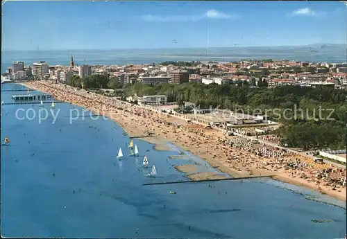 Grado Veduta aerea della spiaggia Kat. Italien