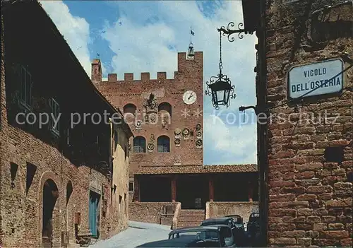 Certaldo Scorcio del Quartiere Medioevale con il Palazzo Pretorio