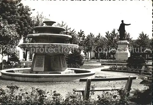 Kiskunfelegyhaza Parkpartie am Petoefi Platz mit Zentenar Gedenkbrunnen Kat. Ungarn