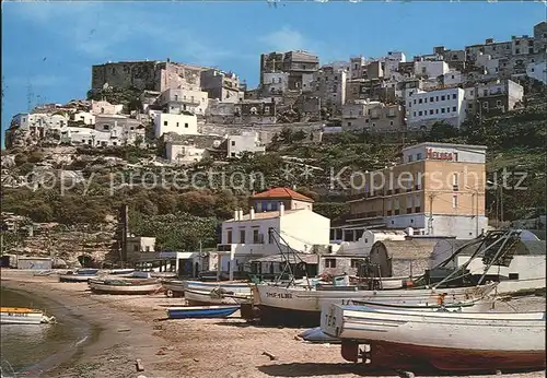 Peschici  spiaggia Strand Boote