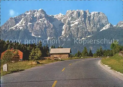 Kaernten Iselsberg Passhoehe Lienzer Dolomiten Kat. Villach