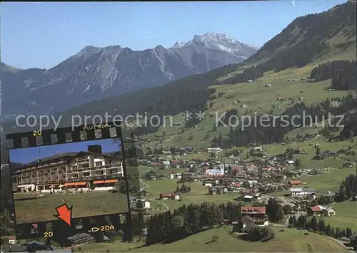 Riezlern Kleinwalsertal Vorarlberg Gesamtansicht mit Alpenpanorama Hotel Montana Kat. Mittelberg