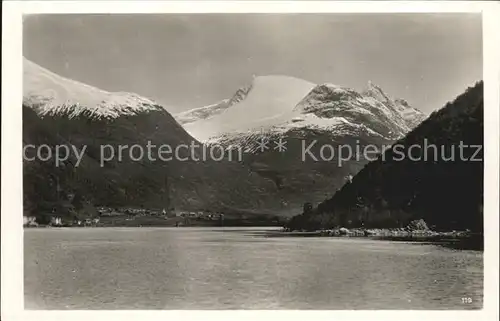 Loen Nordfjord See Berge Kat. Norwegen