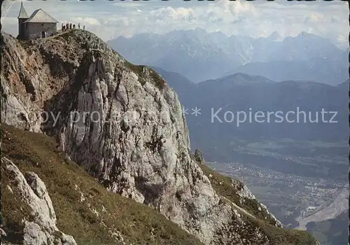 Villacher Alpe Gipfel Schlosskirche Julische Alpen / Dobratsch Gailtaler Alpen Kaernten /