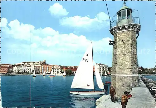 Lago di Garda Leuchtturm Segelboote  Kat. Italien