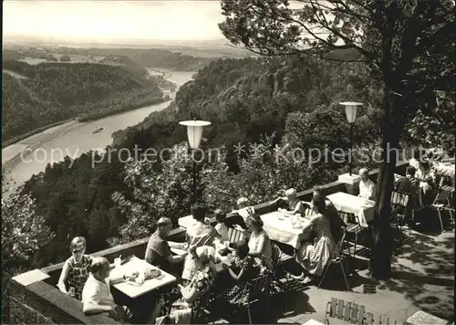 Saechsische Schweiz Bastei Terrasse Blick nach Wehlen Kat. Rathen Sachsen