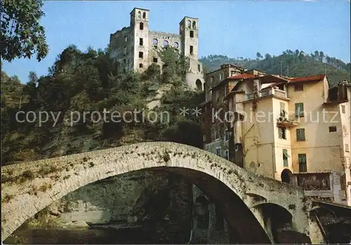 Dolceaqua Ponte e Castello Medioevale dei Marchesi Doria Kat. Italien