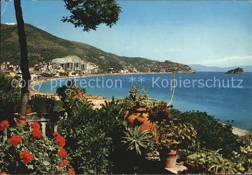 Spotorno Savona Liguria Panorama con Torre del Mare e Isolotto di Bergeggi Kat. Italien