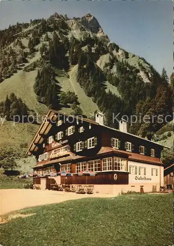 Fuessen Allgaeu Giebelhaus mit Giebel Allgaeuer Alpen Hintersteiner Tal Kat. Fuessen