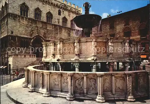 Perugia Umbria Fontana Maggiore e particolare del Palazzo Comunale Kat. Perugia