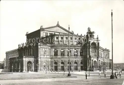 Opergebaeude Dresden Staatsoper Semperoper Kat. Gebaeude