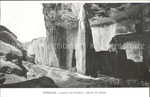 Hoehlen Caves Grottes Siracusa Paradiso Grotta dei Cordai Kat. Berge