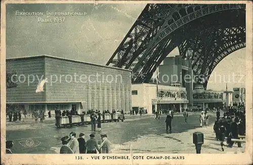 Exposition Internationale Paris 1937 Vue d ensemble cote Champ de Mars  Kat. Expositions