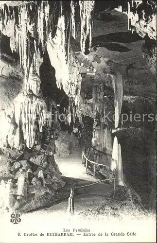 Hoehlen Caves Grottes Pyrenees Grottes de Betharram Grande Salle Kat. Berge