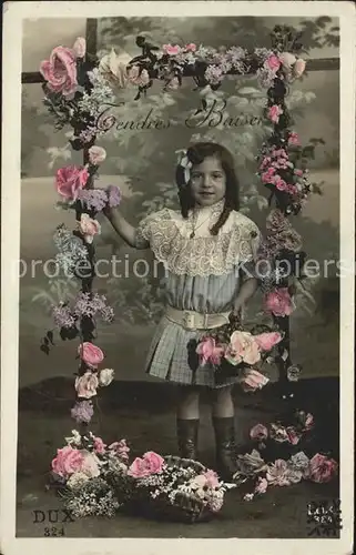 Foto DUX Nr. 324 Kind Maedchen Blumen Rosen 