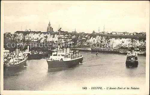 Dampfer Oceanliner Dieppe Avant Port et les Falaises Kat. Schiffe