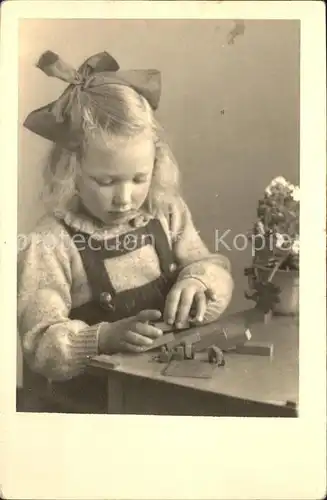 kk86366 Kinder Child Enfants Maedchen Spielzeug  Kategorie. Kinder Alte Ansichtskarten