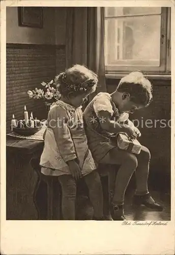 kk86628 Kinder Child Enfants Deutsches Frauenwerk Reichmuetterdienst Kategorie. Kinder Alte Ansichtskarten