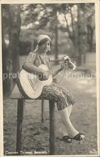 Gitarre Frau costume ticinese serenata Kat. Musik
