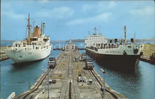 Dampfer Oceanliner Ziemia Szczecinska Esclusas de Gatin Canal de Panama  Kat. Schiffe