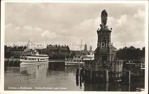 Dampfer Binnenschifffahrt Lindau im Bodensee Hafen Einfahrt Loewe  Kat. Schiffe