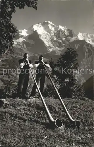 Alphorn Alphornblaeser Jungfrau Berner Oberland  Kat. Musik