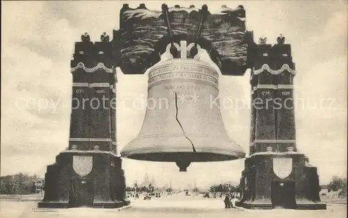 Kirchenglocken Mammoth Illuminated Liberty Bell Sesqui Centennial International Exposition Philadelphia  Kat. Gebaeude