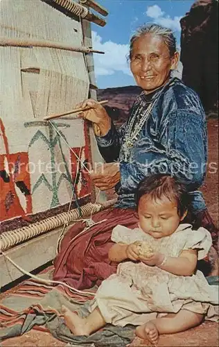 Weberei Navajo Indianerin Happy Cly weaving corn rug Teppich Kat. Handwerk