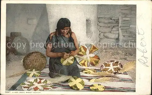 Handarbeit Korb weben Hopi Basket Weaver Indianerin Kat. Handarbeit