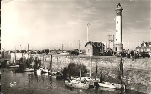 Leuchtturm Lighthouse Riva Bella Hafen Port Phare  Kat. Gebaeude