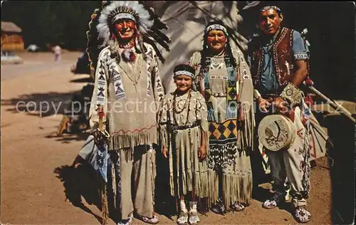 Indianer Native American Chief Running Horse and family Kat. Regionales