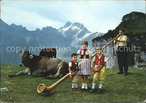 Alphorn Alphornblaeser Kinder Trachten Kuh Ebenalp Meglisalp Freiheit  Kat. Musik