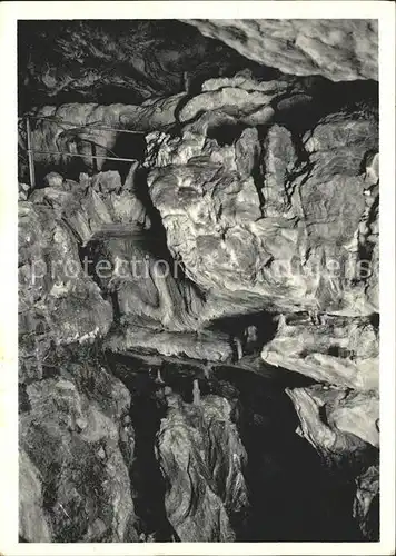 Hoehlen Caves Grottes Beatushoehlen Treppenkluft Kat. Berge