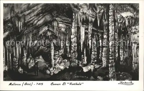 Hoehlen Caves Grottes El Vestibulo Mallorca Kat. Berge