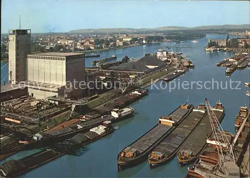 Hafenanlagen Basel Kleinhueninger Rheinhafen Frachter  Kat. Schiffe