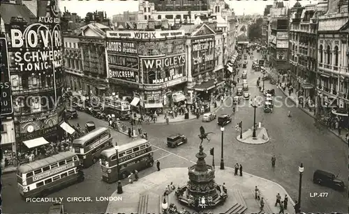 Autobus Omnibus Piccadilly Circus London Autoverkehr  / Autos /