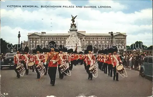 Leibgarde Wache Band Guards Victoria Memorial Buckingham Palace London  Kat. Polizei