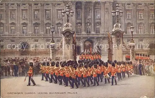 Leibgarde Wache Grenadier Guards Buckingham Palace  Kat. Polizei
