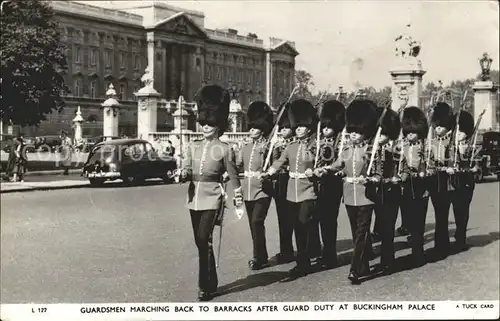 Leibgarde Wache Guardsman Buckingham Palace  Kat. Polizei
