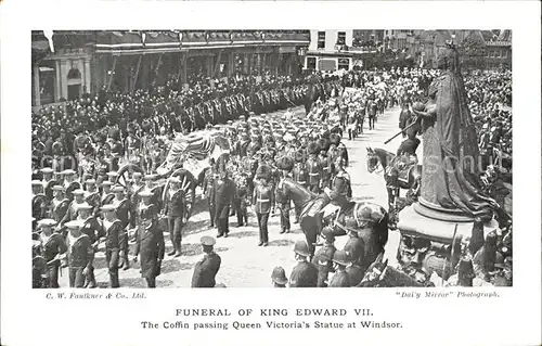 Leibgarde Wache Funeral King Edward VII Coffin Queen Victoria s Statue  Kat. Polizei