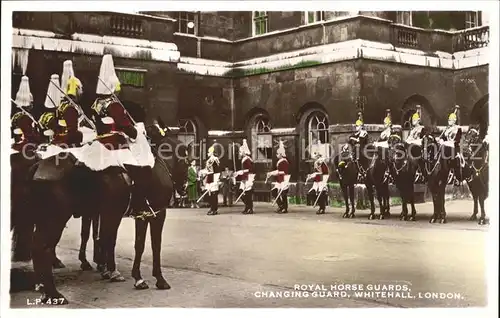 Leibgarde Wache Royal Horse Guards Changing Guard Whitehall London Kat. Polizei