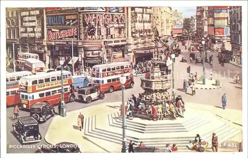 Autobus Omnibus Piccadilly Circus London / Autos /