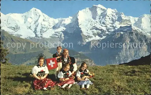Trachten Schweiz Bern Moench und Jungfrau /  /