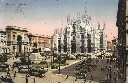 Kirchen Gebaeude Piazza Duomo Milano Strassenbahn Kat. Gebaeude