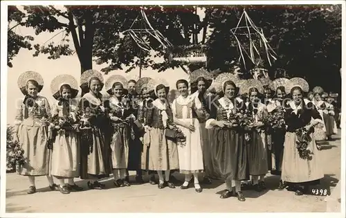 Trachten Schweiz St. Gallen Frauen Gruppenfoto Kat. Trachten