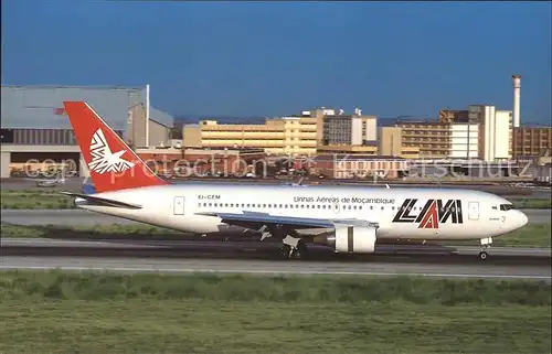 Flugzeuge Zivil Linhas Aereas de Mocambique Boeing 767 2B1 ER EI CEM cn25421 Kat. Flug